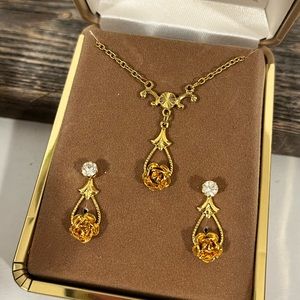 VINTAGE GOLD NECKLACE-ROSE PENDANT/MATCHING CUBIC ZIRCONIA EARRINGS